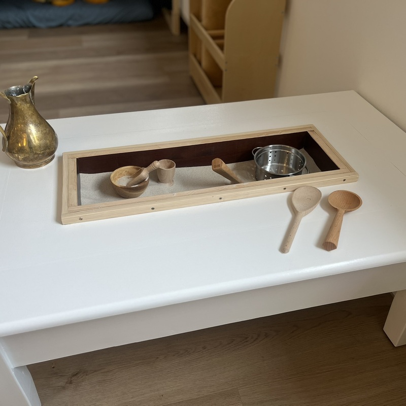 Die eigenhergestellten Sandtische 